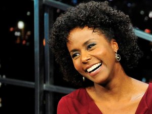 Globo lança novas atrações nesta segunda para bater a concorrência