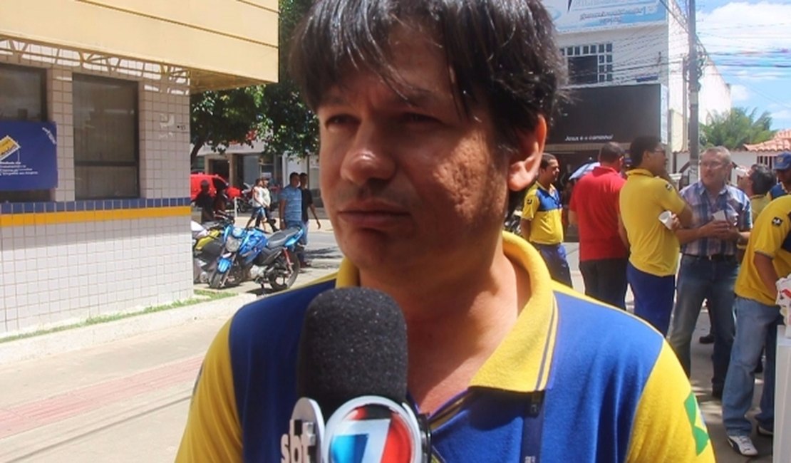 Arapiraquense James Magalhães participa, em Brasília, de mobilizações contra privatização dos correios