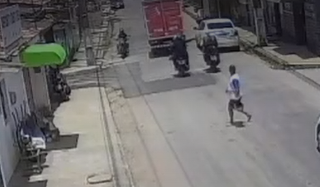 Homem baleado na cabeça em plena luz do dia é gerente do tráfico de drogas