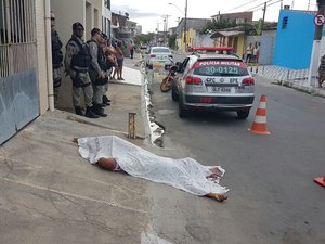 Violência: atentado à bala termina com ex-reeducando morto e jovem ferido