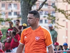 Bebeto Moraes tem nome cotado para comandar o Penedense em 2027