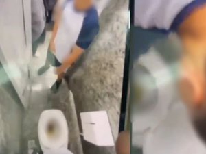 [Vídeo] Estudante causa polêmica ao segurar fezes após aposta de R$ 50