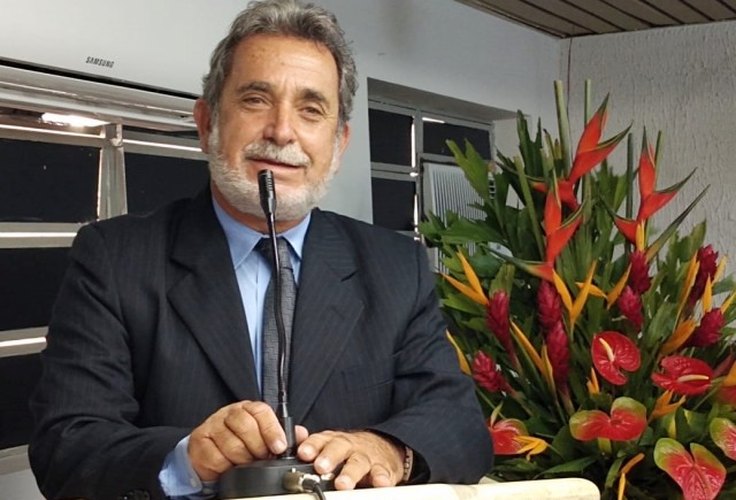 Vereador descarta candidatura a vice e garante reeleição em Palmeira