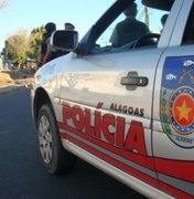 Condutor é detido com arma de fogo dentro de veículo em Maceió
