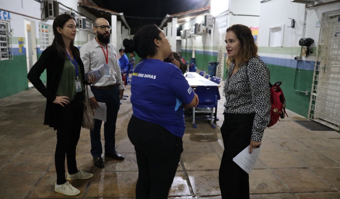 Fiscalização do MPAL sobre programa EJAI chega a uma das escolas mais precárias de Maceió