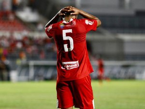 CRB joga mal e fica no empate em casa contra o Operário