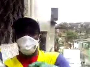 Gari dá 'sermão' sobre descarte incorreto de lixo após colega se ferir com seringa