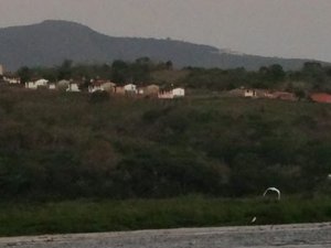 Homem é morto a facadas perto de campo de futebol em Traipu