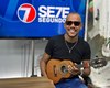 De Arapiraca para o mundo: o sonho de viver da música que move o cantor GêSamba