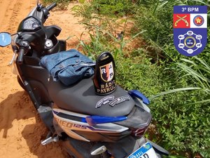 Moto roubada é recuperada pela polícia no bairro Bom Sucesso em Arapiraca