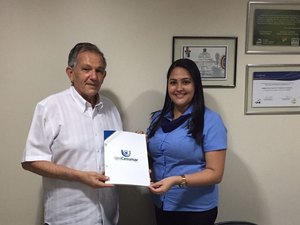 Sindilojas renova convênio com Unicesumar com descontos de até 50% em graduações