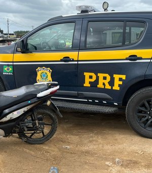 Homem é preso pela PRF por receptação de veículo roubado em Rio Largo