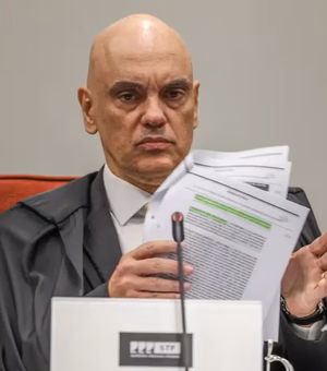 Moraes determina abertura de inquérito para investigar suposta calúnia de Flávio contra Lula