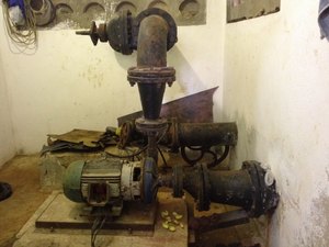 Bombas sucateadas deixam Vila Bananeira sem água