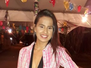 Doença rara deixa jovem de 20 anos cega e mãe pede apoio para pagar cirurgia