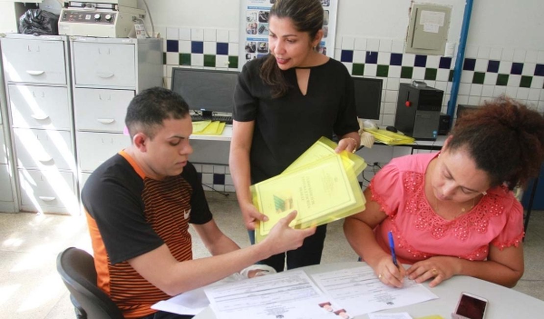 Centro Cyro Accioly oferece vagas em cursos gratuitos de Libras, Mobilidade e Sorobã