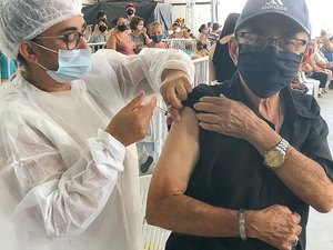 Prefeitura de Maceió define hoje próxima faixa etária para vacinação contra Covid-19