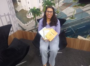 [Vídeo] Escritora Susanne Messias destaca Sarau Literário como encontro da literatura para a família em Arapiraca
