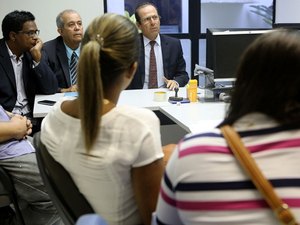 Magistrados se reúnem com esposas de reeducandos
