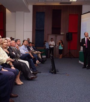 Em Maceió, prefeito encontra-se com Ministro da Saúde