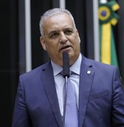 Deputado Alfredo Gaspar celebra revogação da medida que monitora Pix