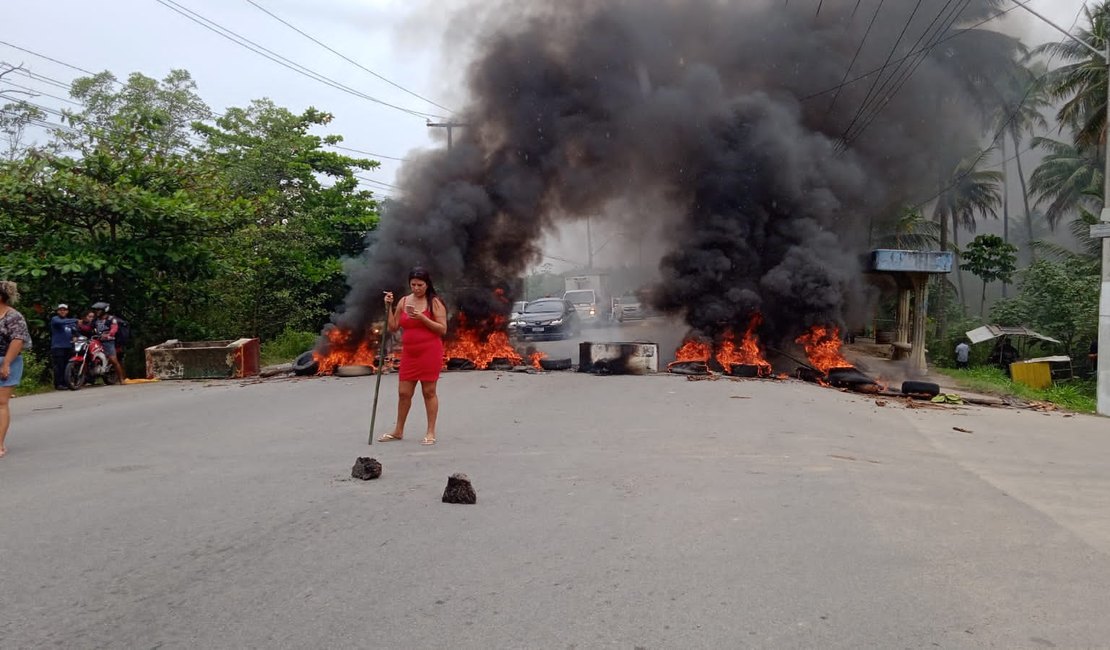 Operação termina com servidor agredido e confronto
