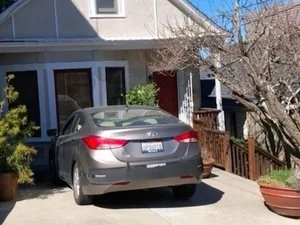 Casal recebe multa de R$ 8 mil por estacionar carro na própria garagem