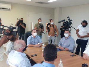 Renan assina ordem para construção de escolas e anuncia edital para concurso da Educação em breve