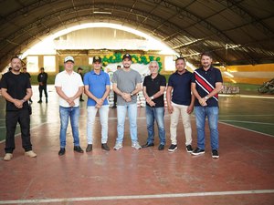 Prefeito Petrúcio Barbosa distribui mais de 30 toneladas de alimentos para famílias de Igaci