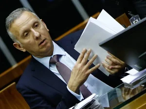 Deputado do PP empregou 'funcionária fantasma', mas é poupado pelo TCU