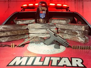 Polícia Militar apreende duas armas de fogo e quase 11kg de drogas em Maceió