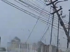 [Vídeo] Chuva forte com ventania causa estragos  em São Luís, no Maranhão