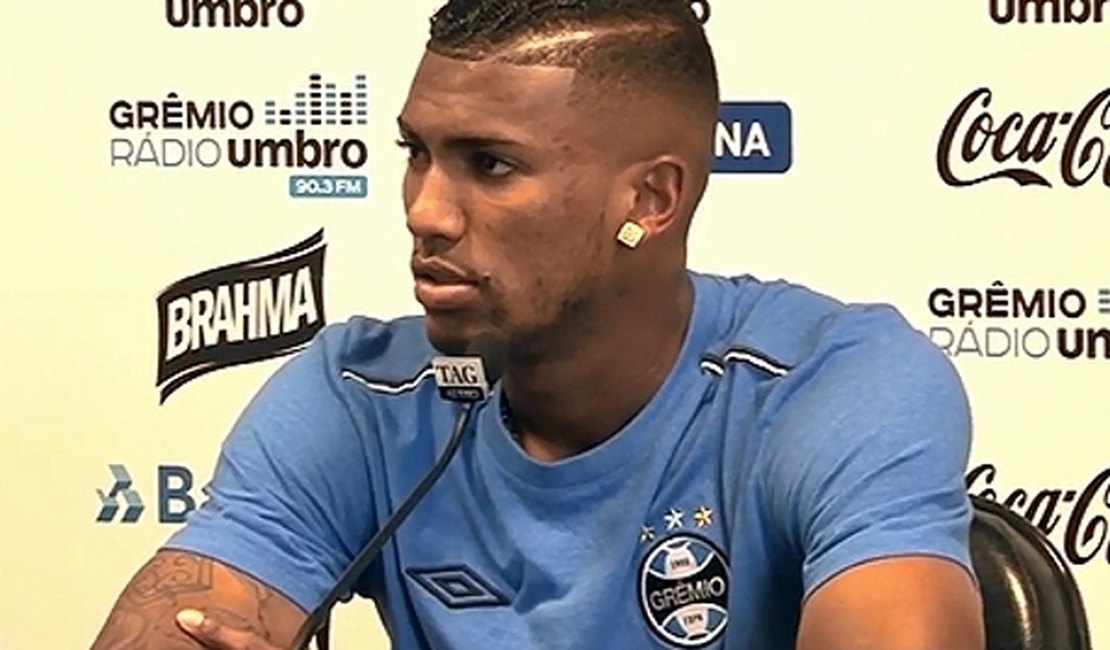 Luiz Gustavo alega questões pessoais e deixa Seleção Brasileira. Walace é convocado.