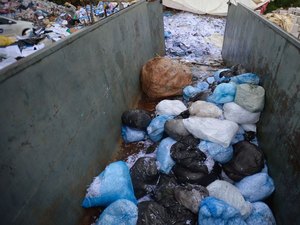 Covid-19: volume de resíduos em domicílios cai nas capitais