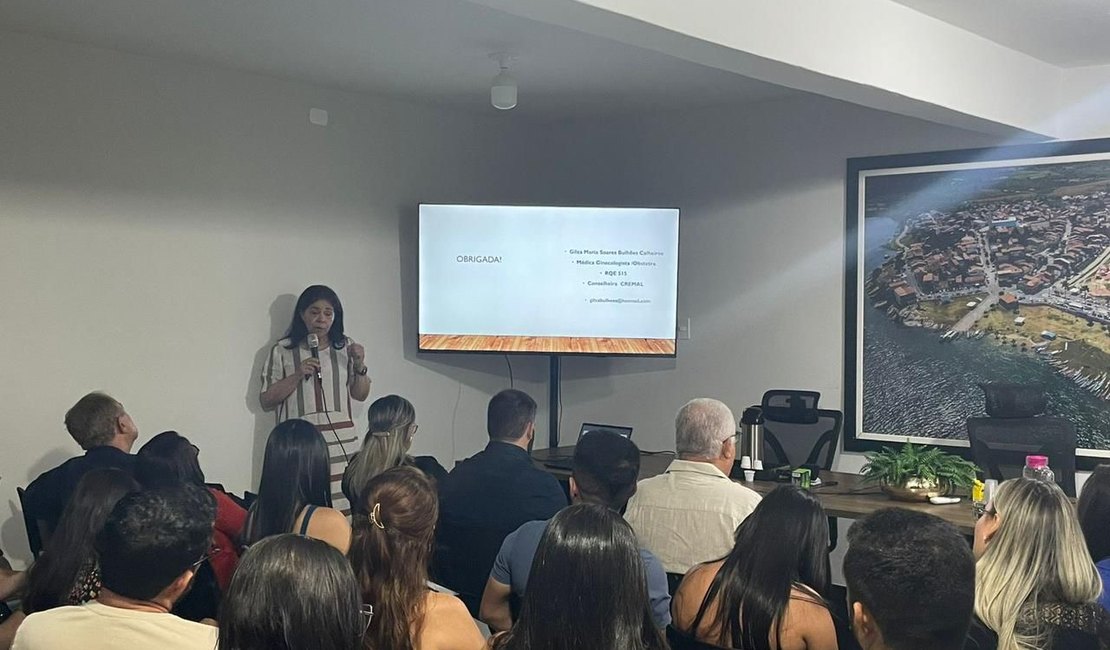 Profissionais da Saúde de Traipu participam de fórum com foco na qualificação da Atenção Básica