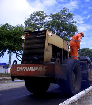 Prefeitura de Maceió inicia obra de pavimentação asfáltica no Dique Estrada