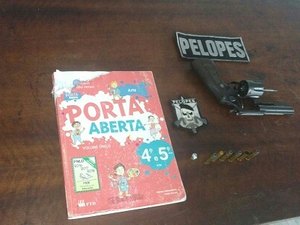 Após disparo acidental, criança é apreendida com revólver em escola de Arapiraca