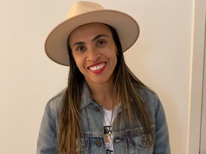 Jogadora Marta será homenageada com a Comenda Graciliano Ramos