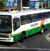 Funcionários da Veleiro paralisam atividades por 13º salário 