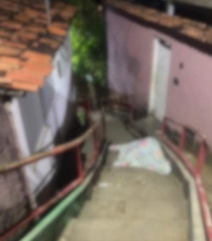 Jovem assassinado a tiros em Ipioca tinha histórico de tráfico de drogas