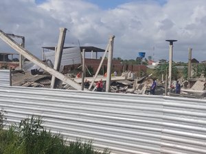 [Áudio] Funcionário relata momento de pânico durante desabamento de galpão em Arapiraca