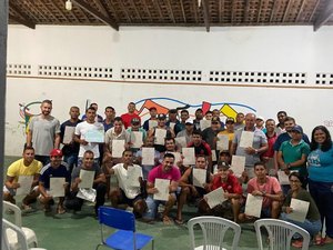 Jangadeiros de Porto de Pedras ganham selo de qualidade em passeios