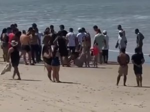Família colombiana se afoga no mar e homem morre na Barra de São Miguel
