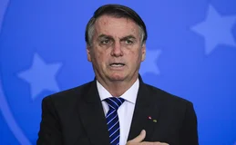 PF indicia Bolsonaro e diretor escolhido por Lula em inquérito que investiga Abin paralela