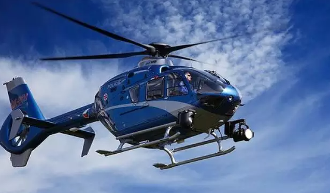 Helicóptero da Marinha cai em área de treinamento em Goiás