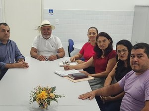 Zé Pacheco e equipe técnica determinam reajuste salarial aos servidores municipais de São Sebastião