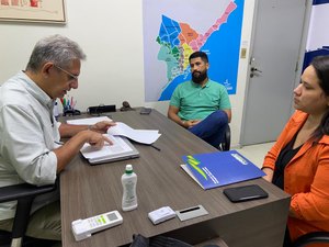 Fabio Costa pleiteia sanção pela prefeitura de lei que oferece reforço escolar na rede municipal de ensino