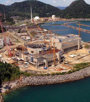 Eletronuclear lança edital para retomar obras de Angra 3