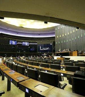 Hugo Motta tenta acordo com STF para Alagoas não perder cadeira na Câmara dos Deputados