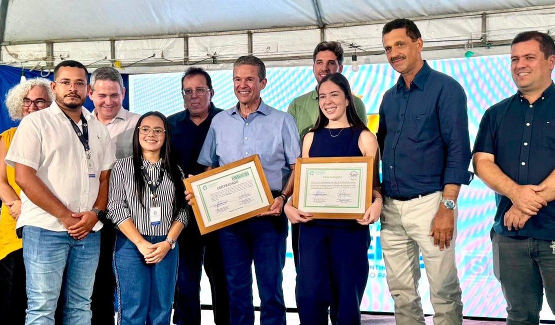 Conagreste entrega certificações SIM e SISBI à empresa de Viçosa
